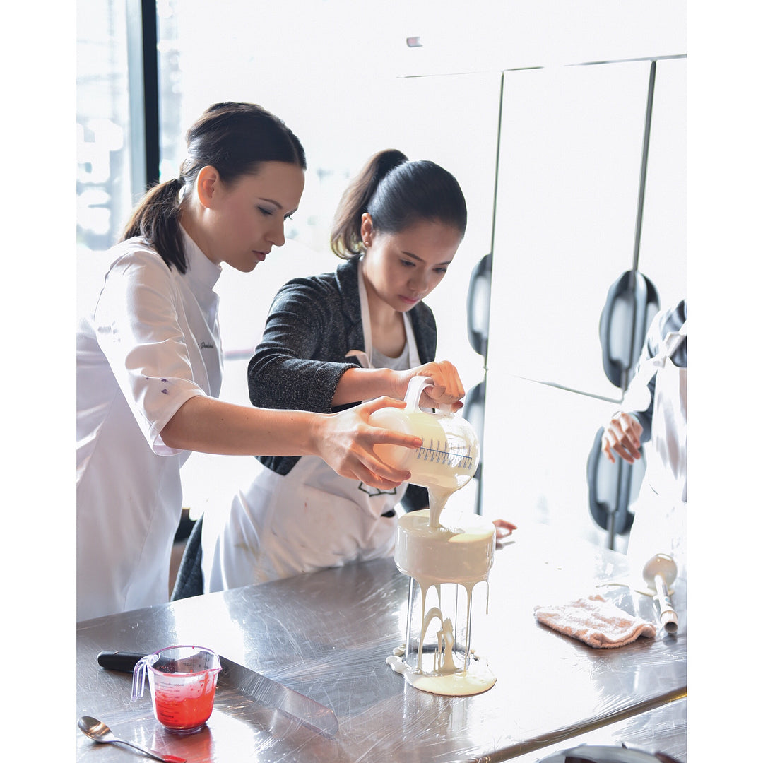 Ksenia Penkina Teaches Glazing Online Pastry Class