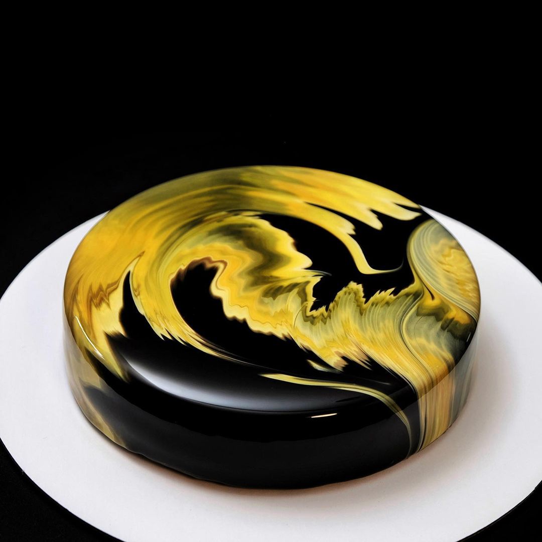 Ksenia Penkina Teaches Glazing Online Pastry Class