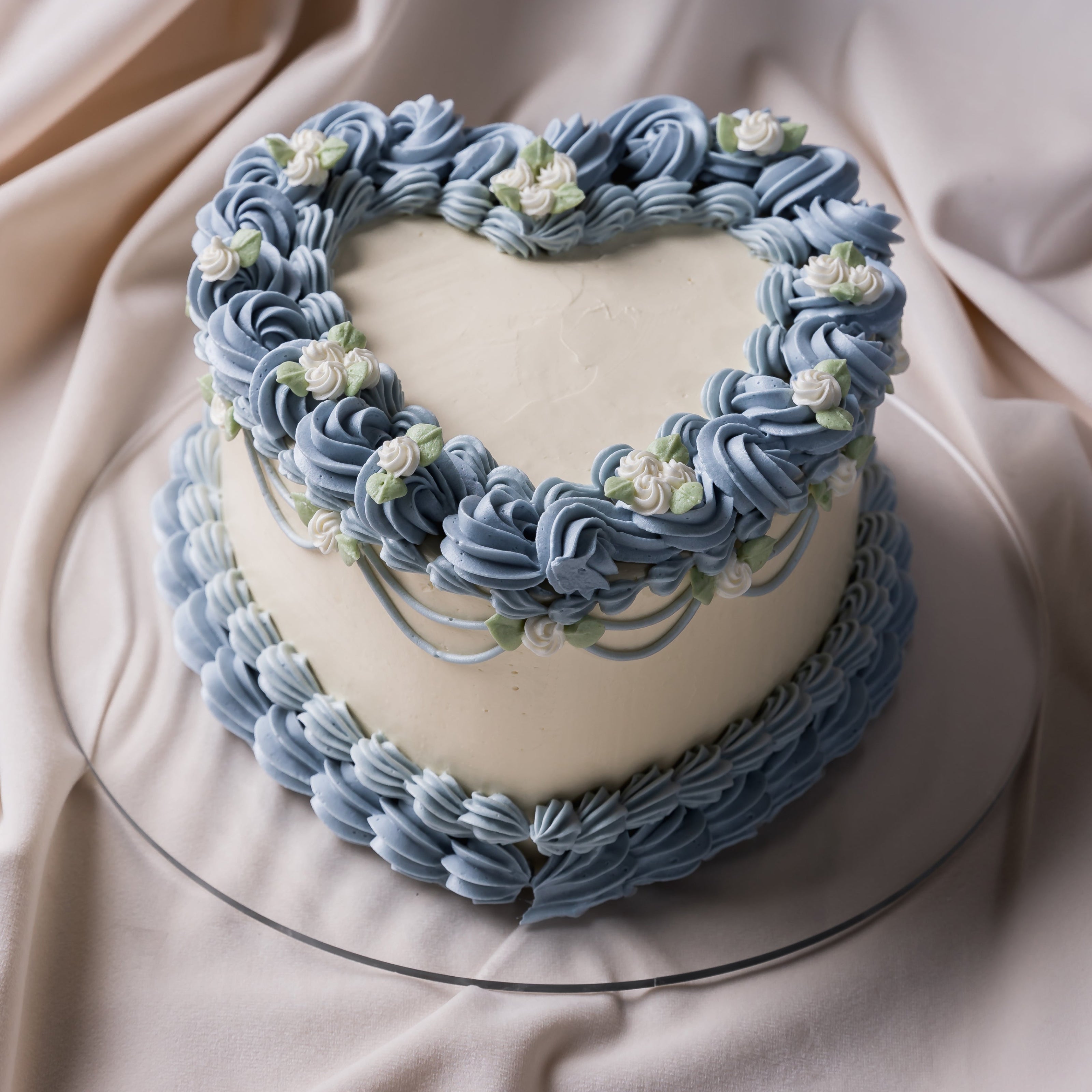 Roxy Corinne Mankoo Vintage Cake Decorating Online Master Class Pastry Class April’s Baker